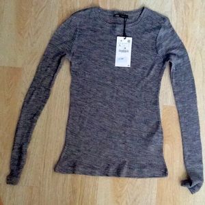 Large ribbed long sleeve tee shirt
